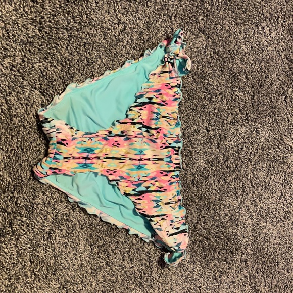 Bathing suit - Picture 4 of 5